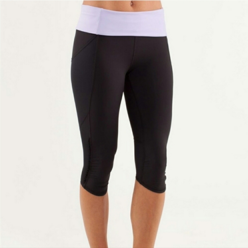 Lululemon Run Nothing to hide Capri 3/4 Leggings Lavender 4
